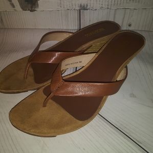 Kenneth Cole Reaction Wedged Sandals